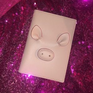 KATE SPADE PIG PASSPORT HOLDER